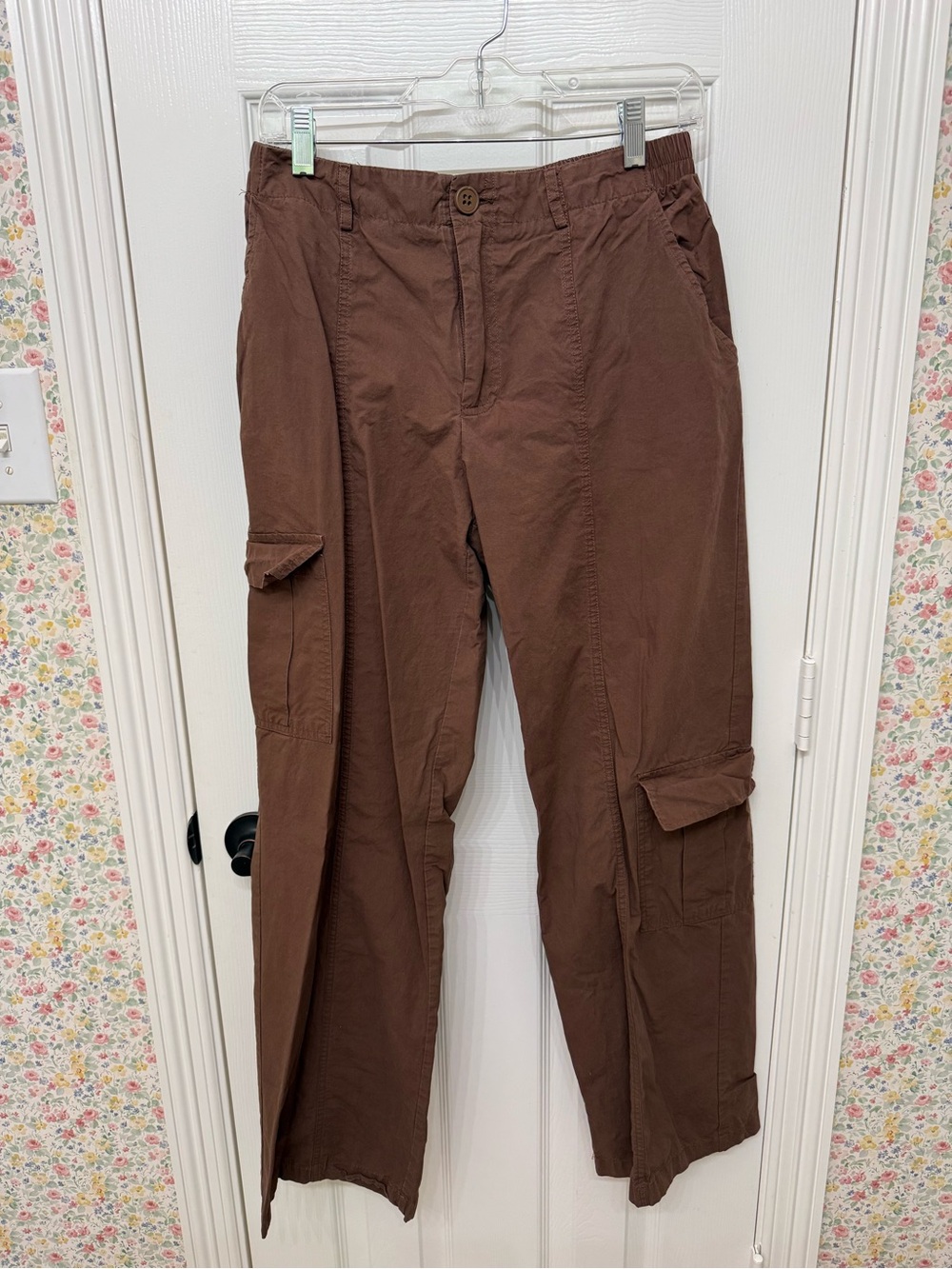 Le Lis Brown Women's Cargo Pants with Flap Pockets